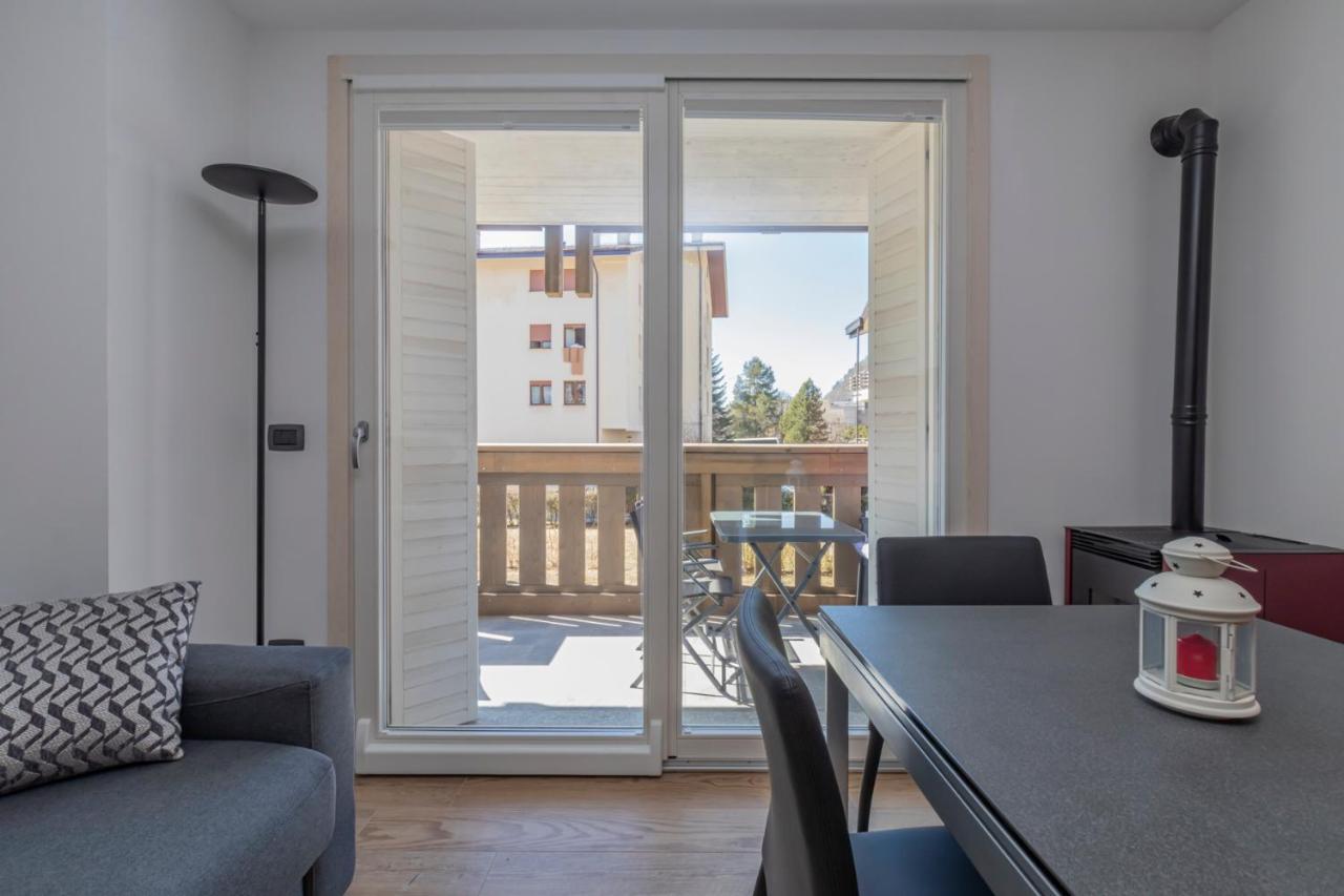 Cristallo Apartment - Ristrutturato Nuovo Centro Aprica Ngoại thất bức ảnh